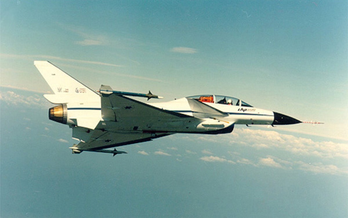 جنگنده لاوی اسرائیل