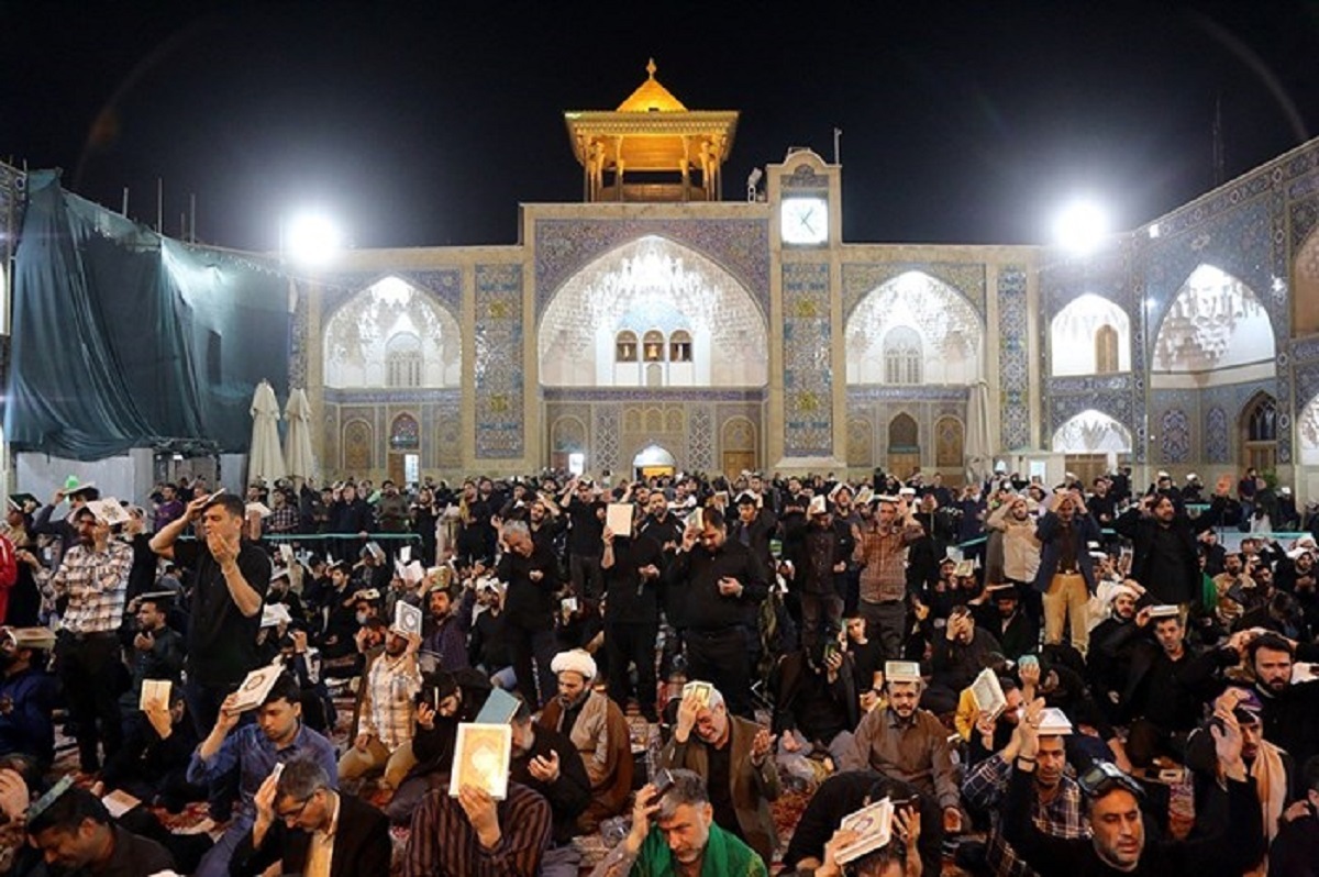 دعای کامل جوشن‌ کبیر با ترجمه و تفسیر