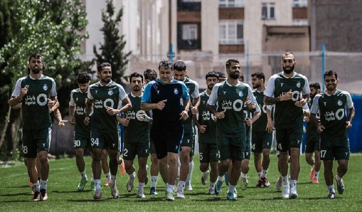 تمرین بازیکنان استقلال