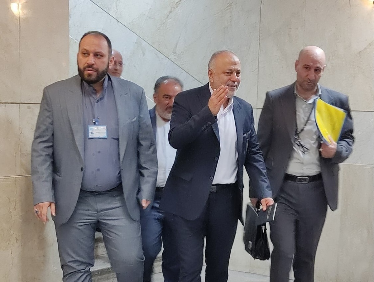 ببینید| ثبت‌نام سید احمد رسولی نژاد در انتخابات