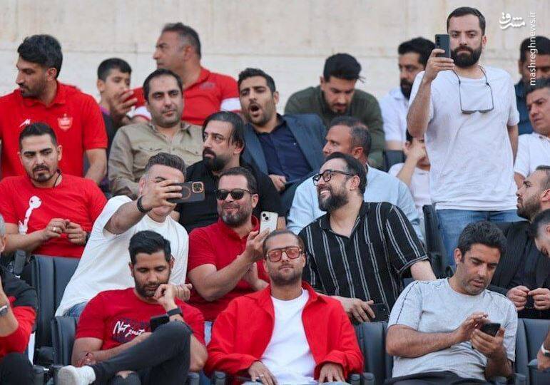 کدام چهره‌های سرشناس بازی پرسپولیس را در ورزشگاه دیدند؟
