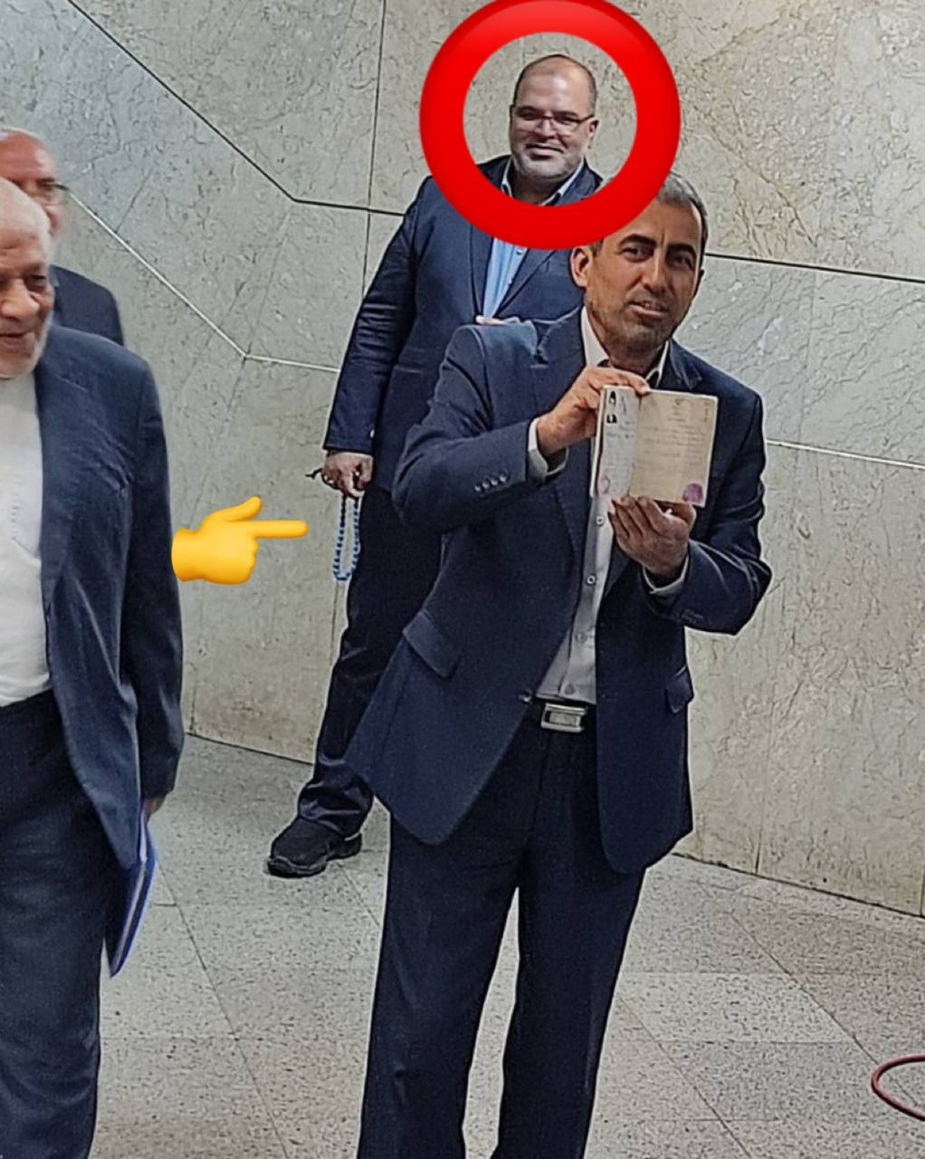 ماجرای همراهی مدیرعامل گروه مالی سپهر با یکی از کاندیداها چیست؟ ماجرای همراهی مدیرعامل گروه مالی سپهر با یکی از کاندیداها چیست؟