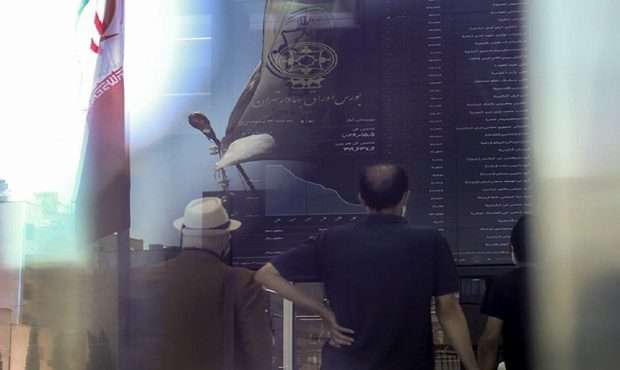 سایه سنگین ابهامات سیاسی بر سر بورس