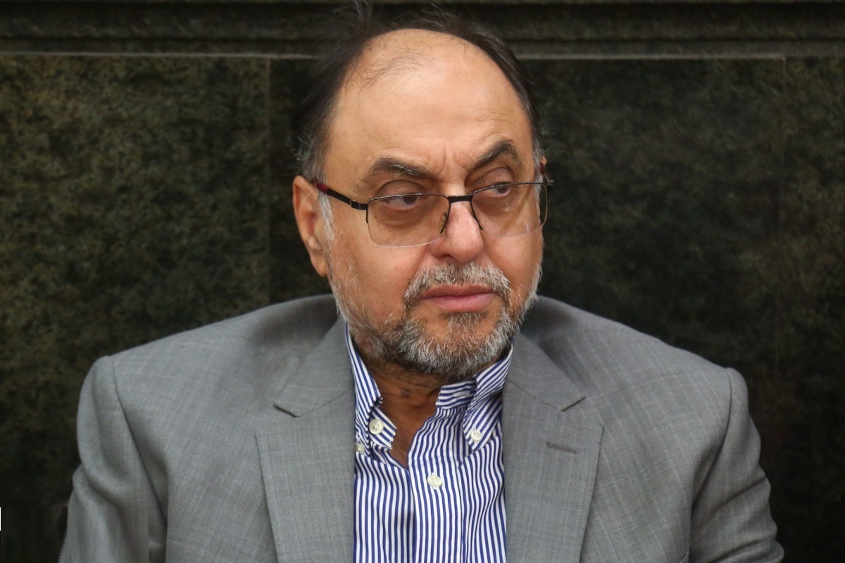 وحید حقانیان
