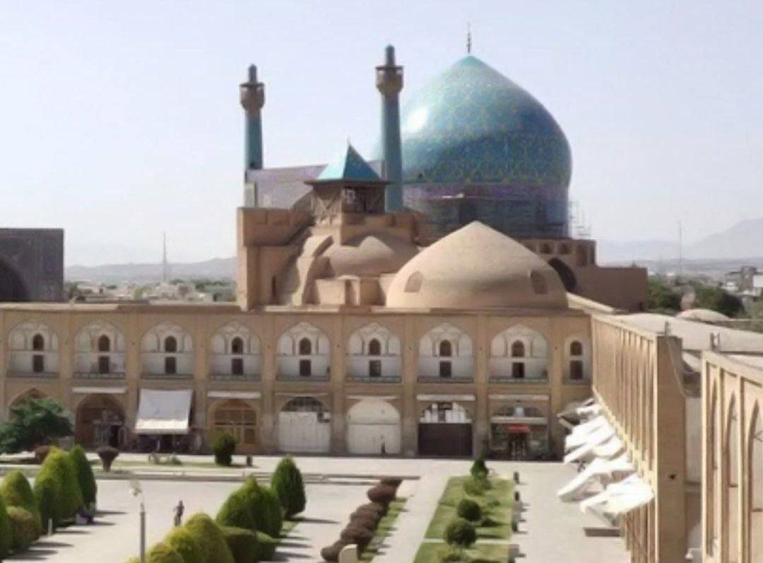 گنبد مسجد امام اصفهان بعد از ۱۴ سال از حصار داربستها درآمد گنبد مسجد امام اصفهان بعد از ۱۴ سال از حصار داربستها درآمد