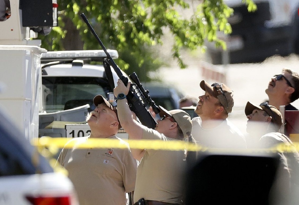 عملیات پایین آوردن خرس عملیات پایین آوردن خرس