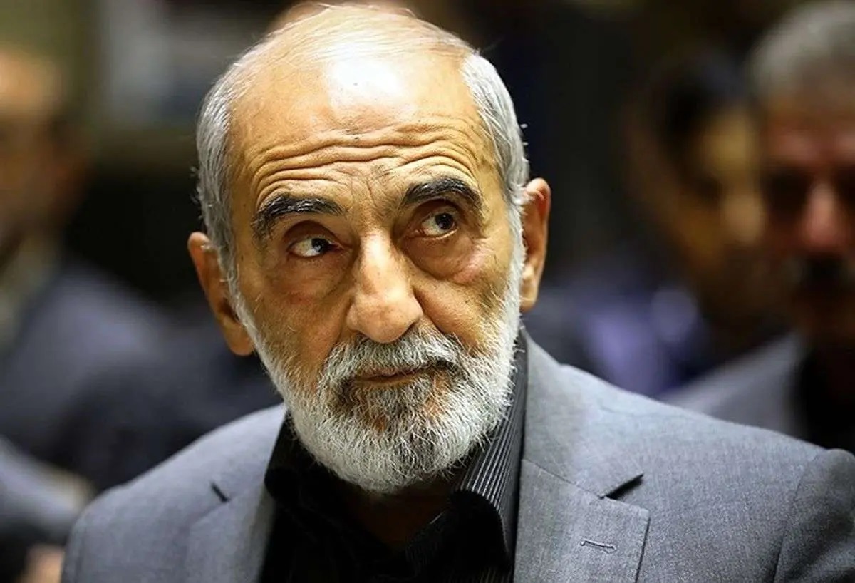 حمله تند حسین شریعتمداری به رائفی‌پور و دفاع جانانه از قالیباف!