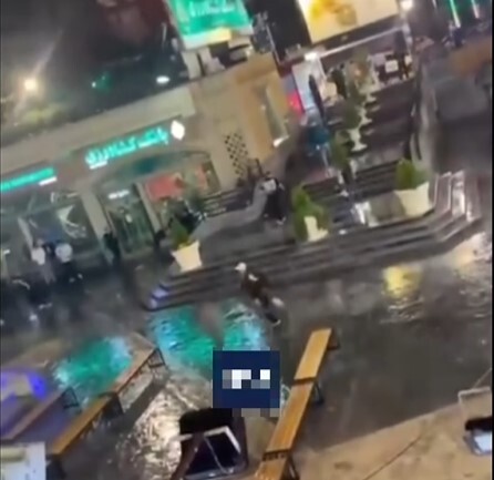 ببینید| نزاع گروهی در شهرک غرب؛ تلاش پلیس برای شناسایی عاملان ببینید| نزاع گروهی در شهرک غرب؛ تلاش پلیس برای شناسایی عاملان