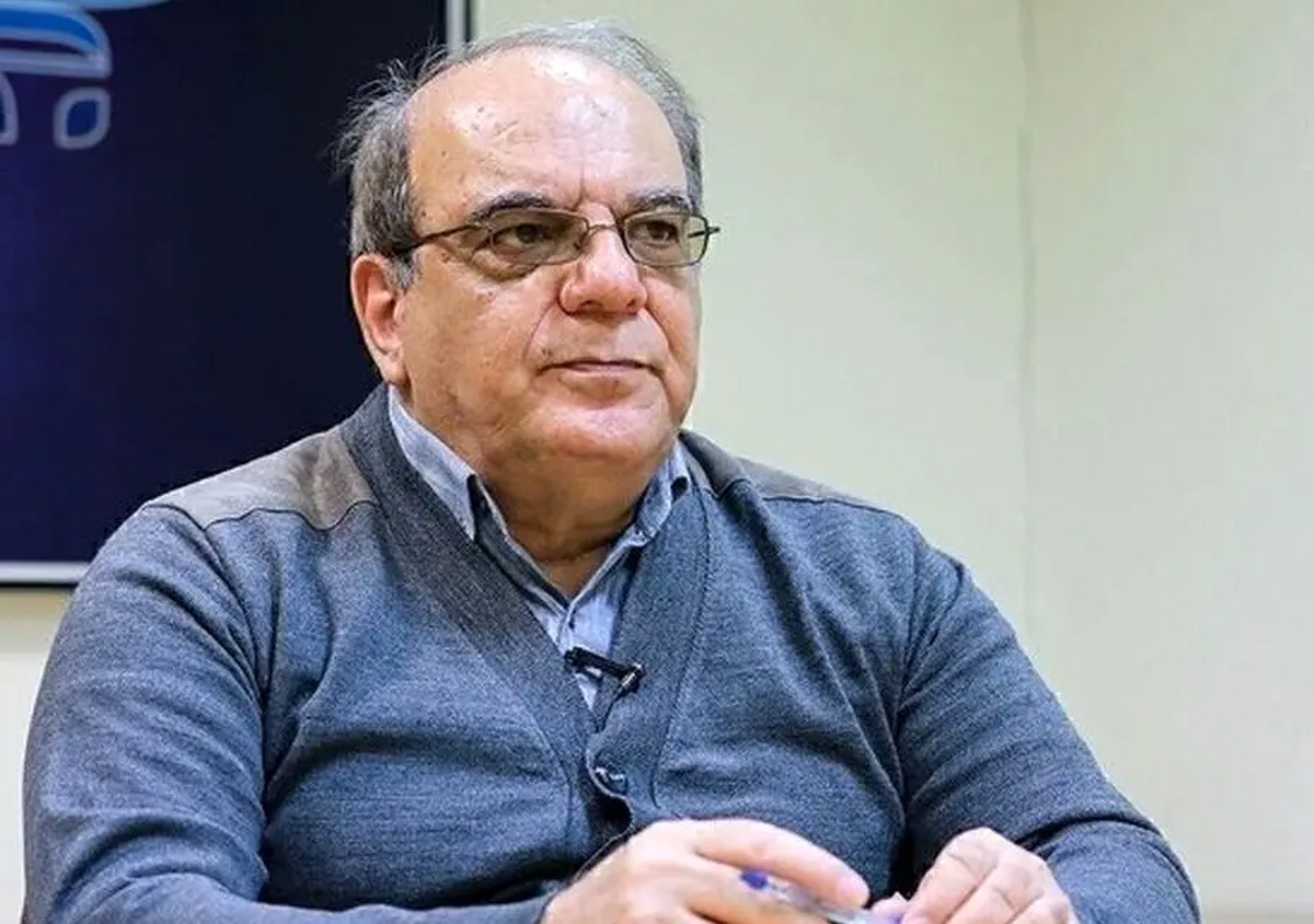 کنایه تند عباس عبدی به جلیلی: محال است که عقل زنگنه نیازمند پیشنهاد شما باشد کنایه تند عباس عبدی به جلیلی: محال است که عقل زنگنه نیازمند پیشنهاد شما باشد