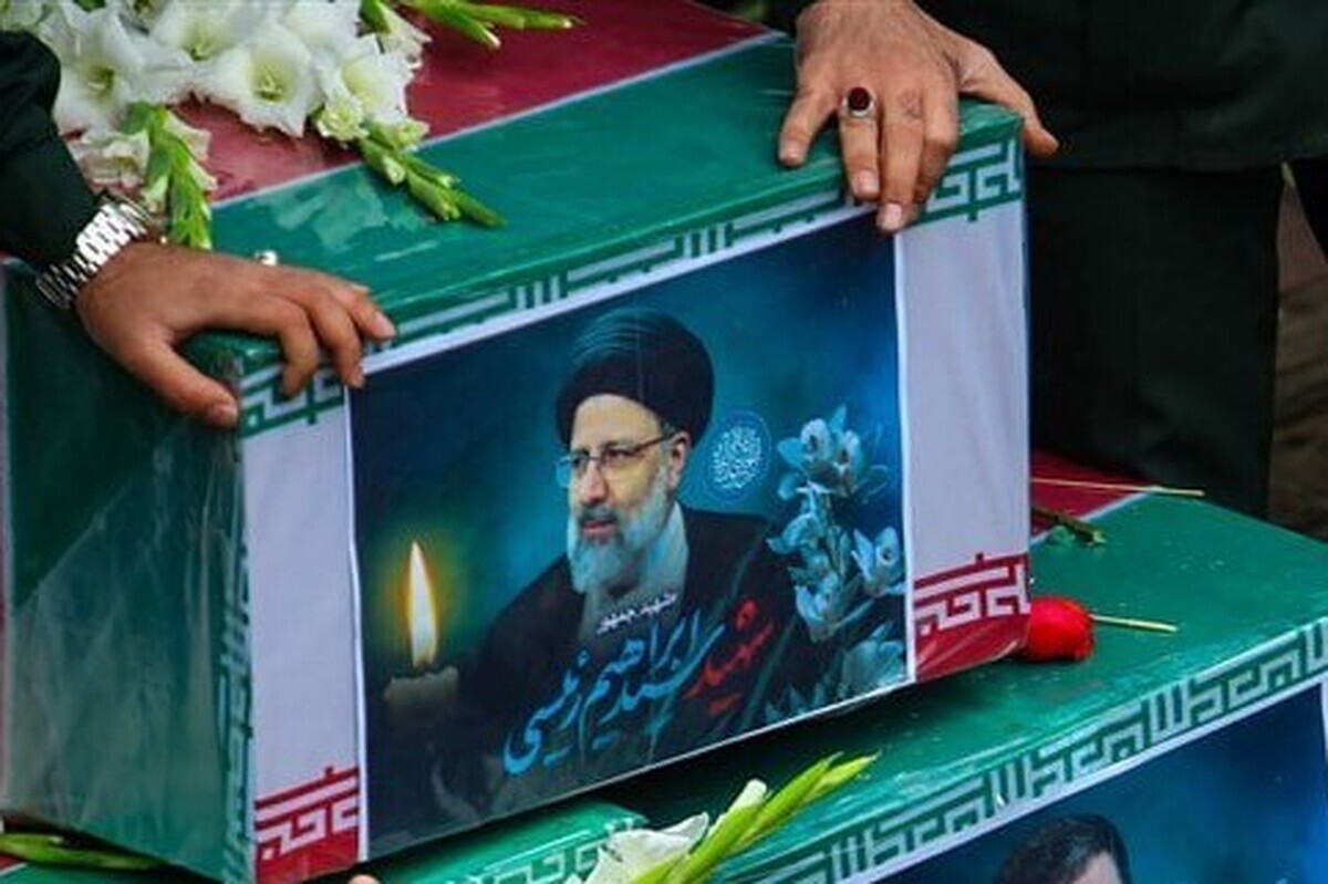 ببینید! خاکسپاری شهید در جوار حرم امام رضا ببینید! خاکسپاری شهید در جوار حرم امام رضا