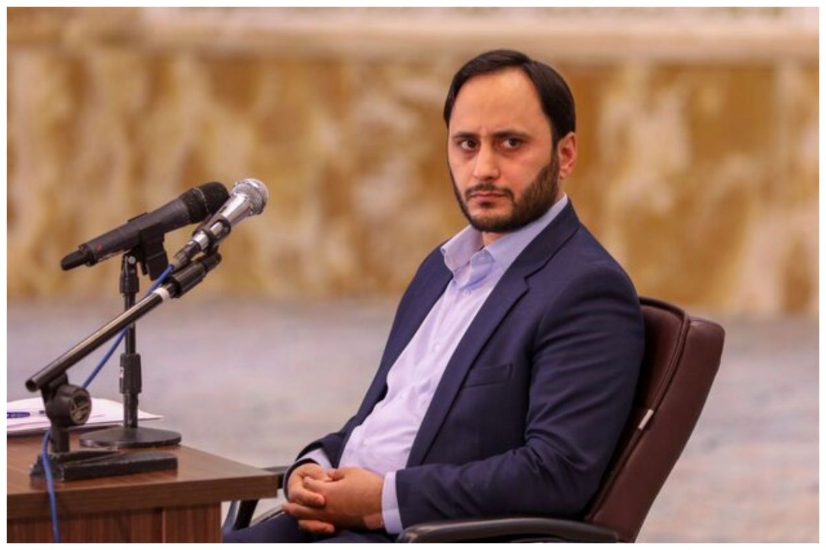 حمایت خلاف قانون سخنگوی دولت از یک نامزد خاص! +عکس