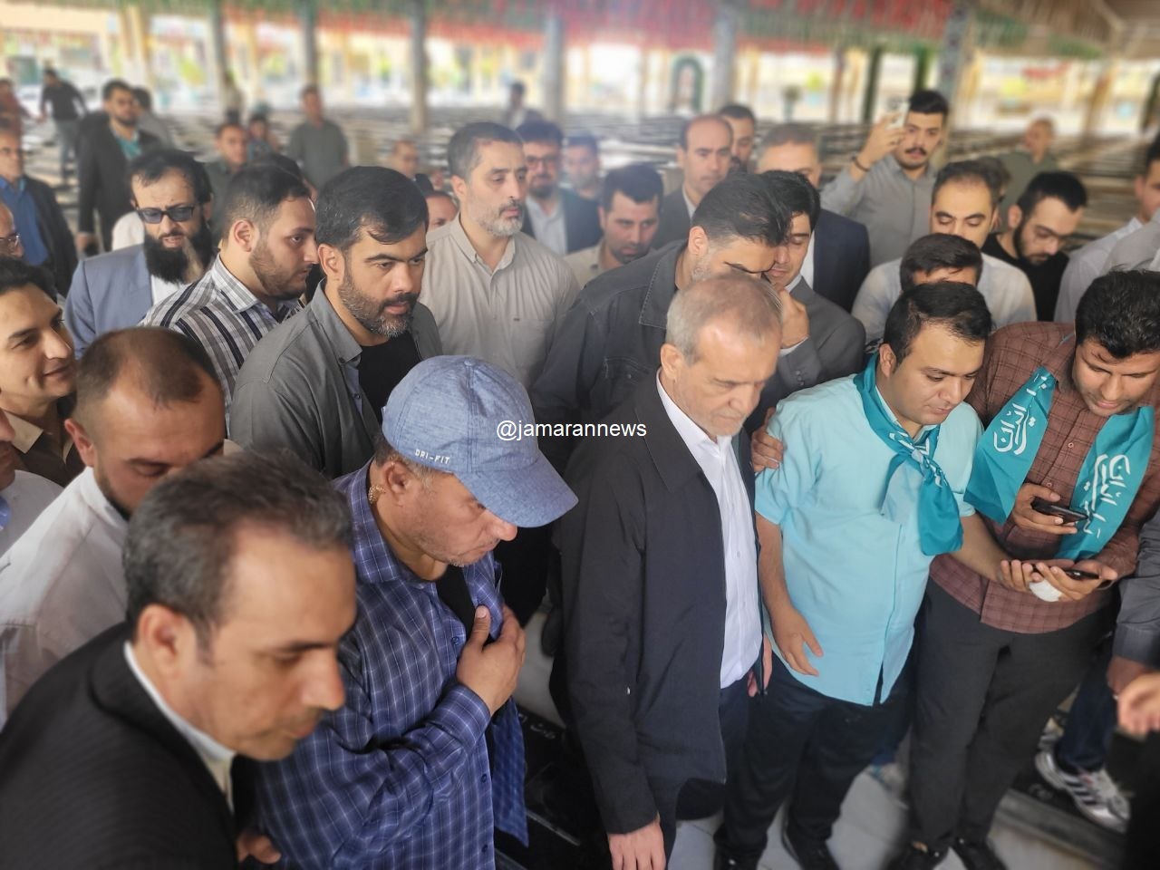 پزشکیان وارد کرمانشاه شد + عکس