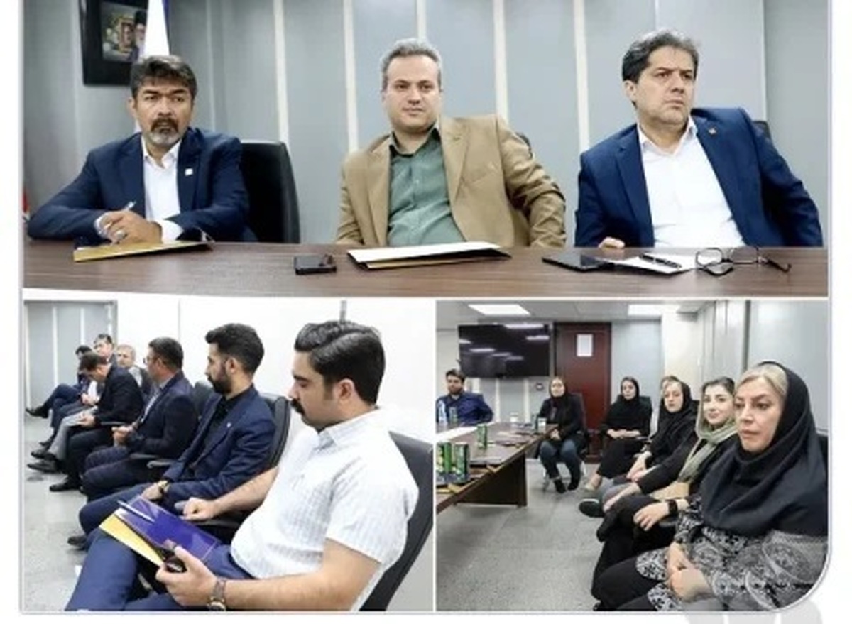 نشست هم اندیشی مدیرعامل، معاونان و مدیران بیمه سرمد با شبکه فروش و نمایندگان بیمه سرمد استان آذربایجان غربی برگزار شد نشست هم اندیشی مدیرعامل، معاونان و مدیران بیمه سرمد با شبکه فروش و نمایندگان بیمه سرمد استان آذربایجان غربی برگزار شد