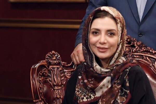 رویا میرعلمی کیست؟