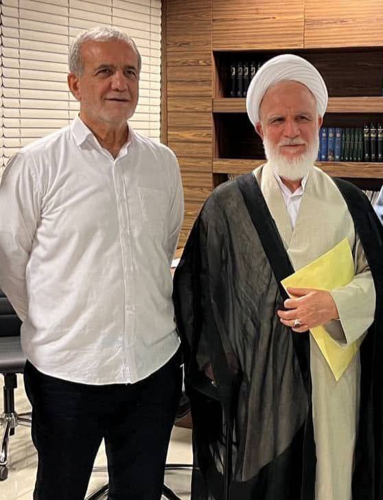 دیدار رییس دفتر رهبری در قم با پزشکیان دیدار رییس دفتر رهبری در قم با پزشکیان