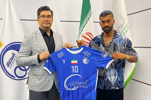 اقدام غیرمنتظره رامین رضاییان علیه علی کریمی اقدام غیرمنتظره رامین رضاییان علیه علی کریمی