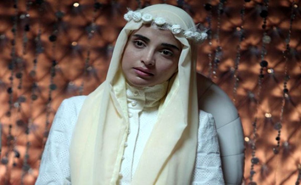 الهه حصاری کیست؟