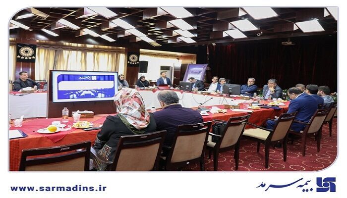 نشست هماندیشی مدیرعامل و معاونین بیمه سرمد با شبکه فروش استان خوزستان برگزار شد نشست هماندیشی مدیرعامل و معاونین بیمه سرمد با شبکه فروش استان خوزستان برگزار شد