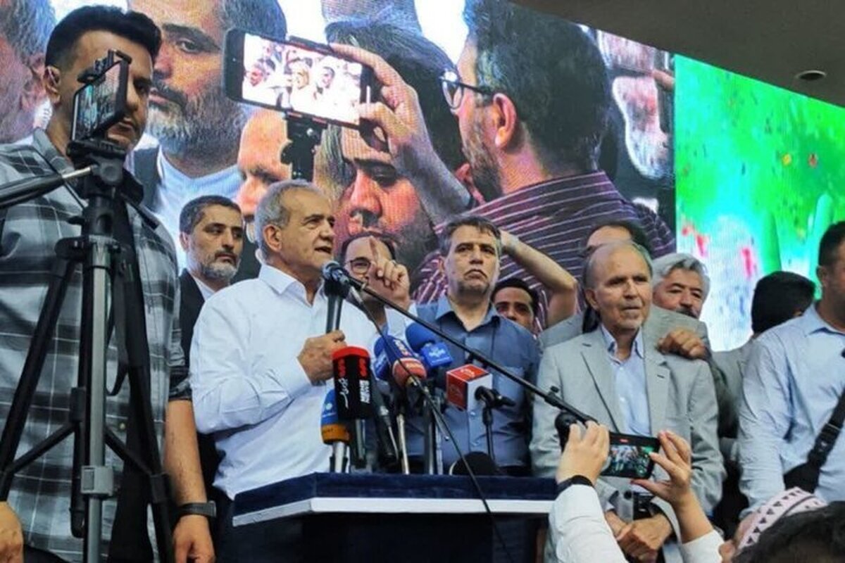 ببینید| سخنان پزشکیان در جمع هواداران مشهدی