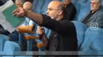 ببینید| تنش در مجمع شبریز؛ گازوئیل فروشی در کف پالایشگاه! ببینید| تنش در مجمع شبریز؛ گازوئیل فروشی در کف پالایشگاه!