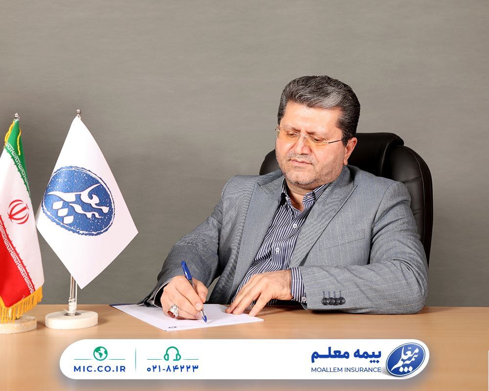 خبرنگار، زبان صدیق نقد و نماینده افکار عمومی است خبرنگار، زبان صدیق نقد و نماینده افکار عمومی است