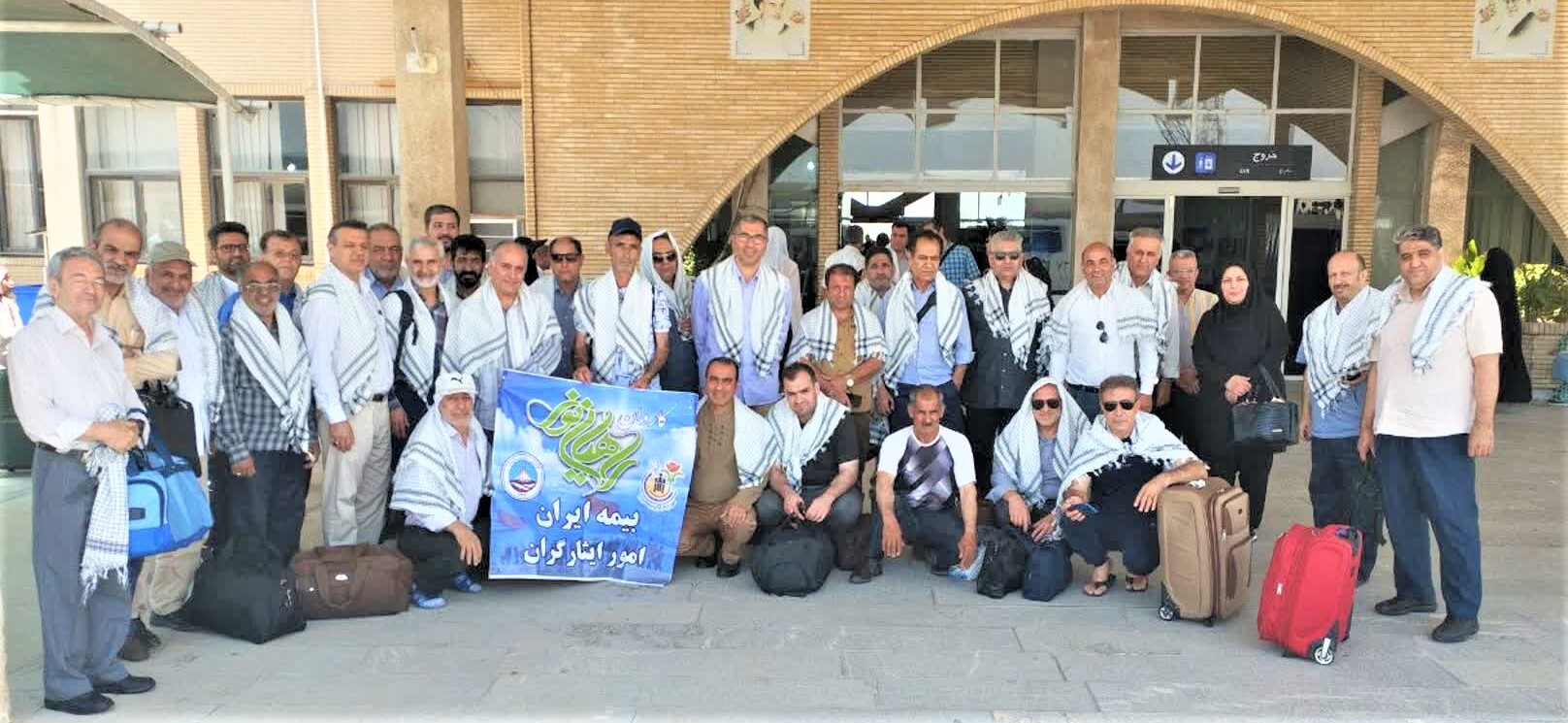 اعزام اولین کاروان اردوی راهیان نور به مناطق عملیاتی جنوب اعزام اولین کاروان اردوی راهیان نور به مناطق عملیاتی جنوب