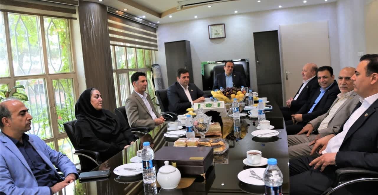 مدیران شعبههای خسارت غرب و شرق تهران معرفی شدند مدیران شعبههای خسارت غرب و شرق تهران معرفی شدند