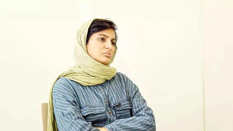 الهه محمدی از اتهام همکاری با دولت خارجی تبرئه شد | تایید ۶ سال حبس برای فعالیت تبلیغی علیه نظام