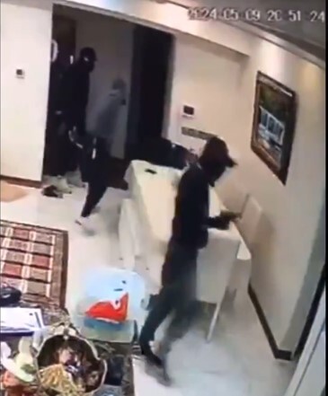 خیال تهرانیها راحت شد| بازداشت مخوفترین دزدان مسلح سریالی خانههای پایتخت + فیلم خیال تهرانیها راحت شد| بازداشت مخوفترین دزدان مسلح سریالی خانههای پایتخت + فیلم