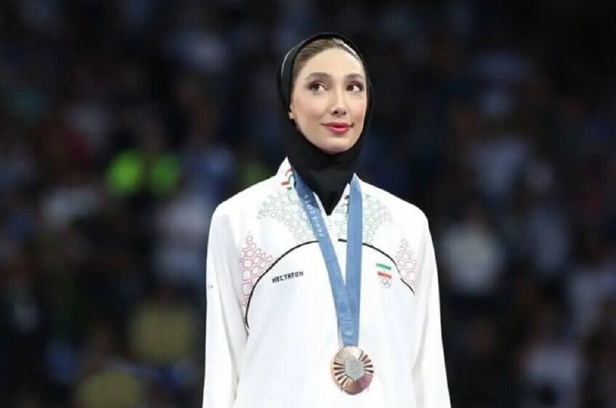 مبینا نعمت زاده مبینا نعمت زاده