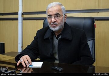 پزشکیان با انتخاب مومنی میتواند گشت ارشاد را جمع کند؟ پزشکیان با انتخاب مومنی میتواند گشت ارشاد را جمع کند؟