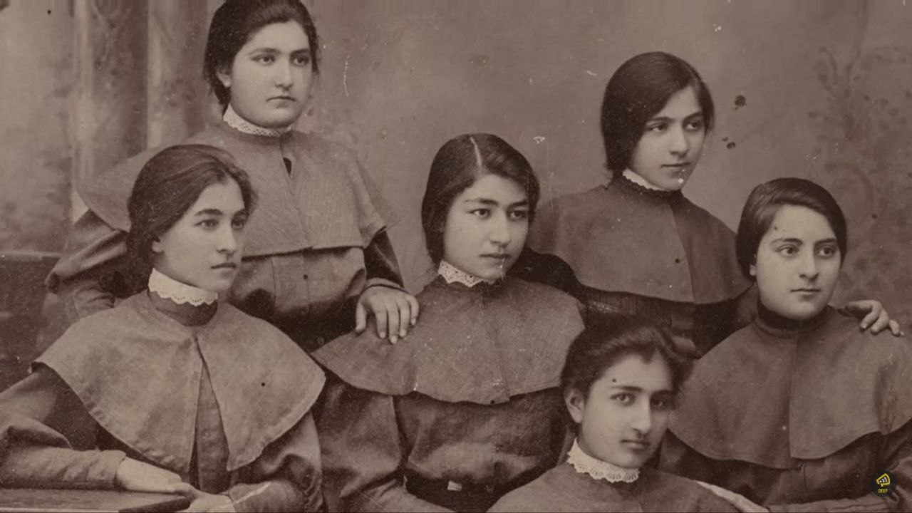 تصویر کمیاب نخستین گروه از دختران دیپلمه تاریخ ایران تصویر کمیاب نخستین گروه از دختران دیپلمه تاریخ ایران