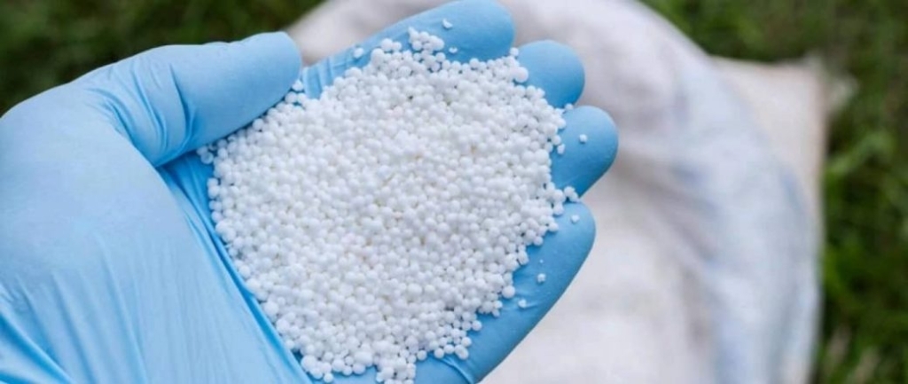 کارشکنی در وقت اضافه؛ در اقدامی عجیب و مشکوک کود ۴۰ هزار تومانی ۲۴۰ هزار تومان شد!