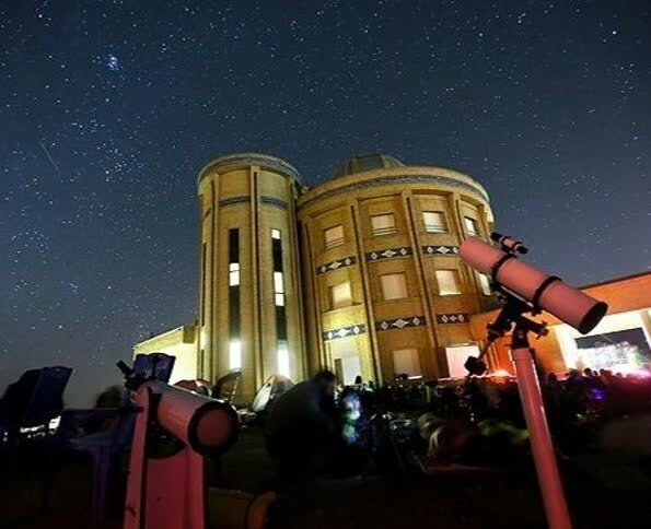 رصد رایگان به مناسبت بزرگداشت ابوریحان بیرونی رصد رایگان به مناسبت بزرگداشت ابوریحان بیرونی