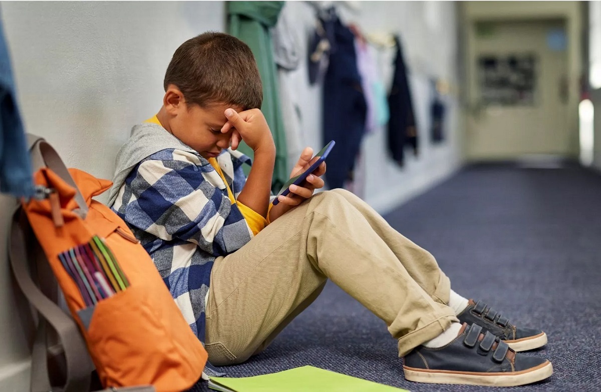 تلفن همراه دانش آموزان تلفن همراه دانش آموزان