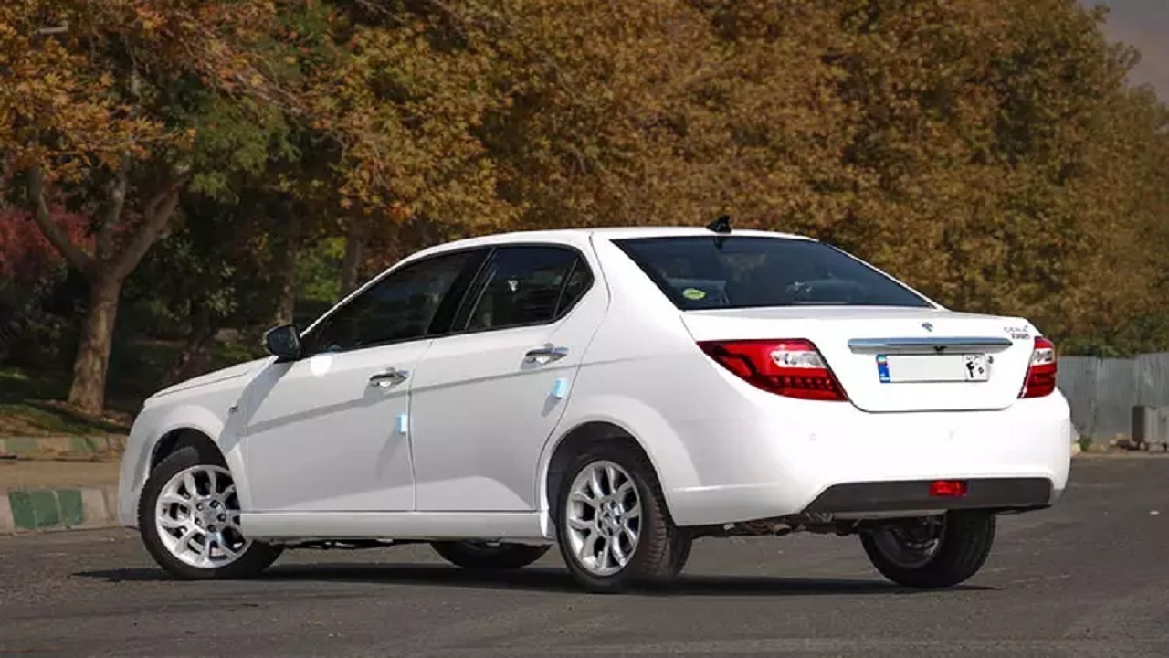 عکس| وضعیت عجیب خودروی دنا بعد از تصادف عکس| وضعیت عجیب خودروی دنا بعد از تصادف