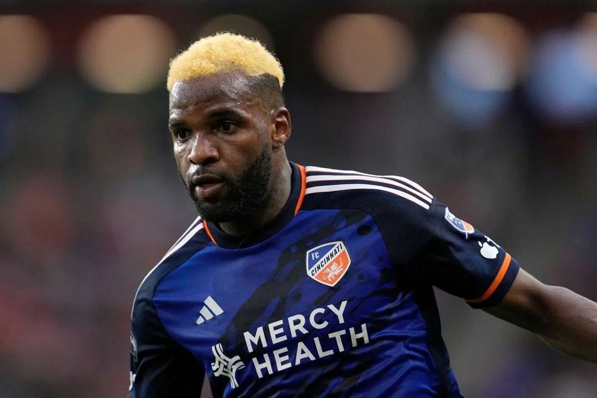 مهاجم مورد نظر پرسپولیس رسما به تیم مصری پیوست مهاجم مورد نظر پرسپولیس رسما به تیم مصری پیوست