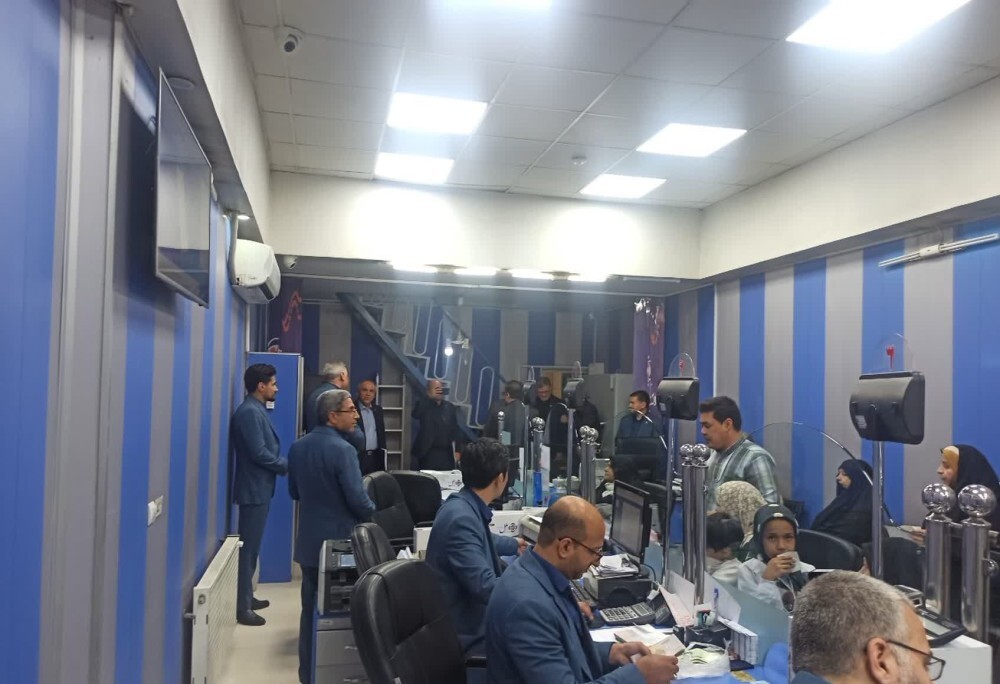 بازدید مدیرعامل موسسه و هیأت همراه از شعب مشهد بازدید مدیرعامل موسسه و هیأت همراه از شعب مشهد