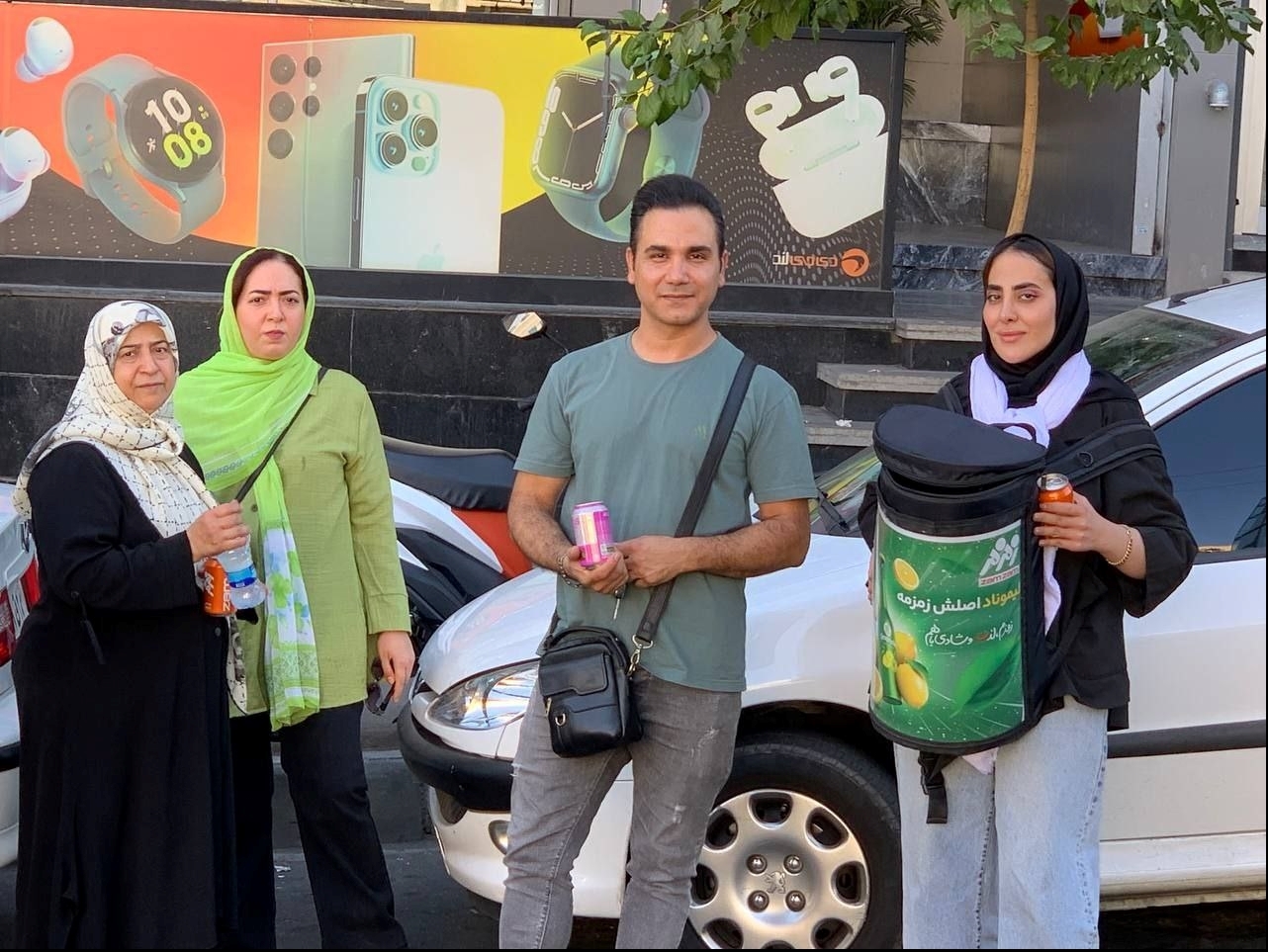 سمپلینگ محصولات زمزم با شعار: لیموناد اصلش زمزمه سمپلینگ محصولات زمزم با شعار: لیموناد اصلش زمزمه