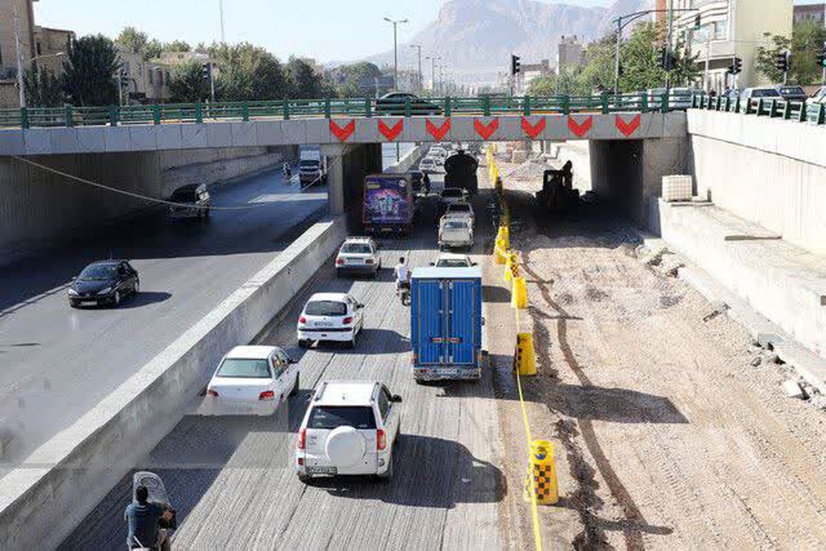 ببینید| افتضاح شهرداری اصفهان در احداث یک پل! ببینید| افتضاح شهرداری اصفهان در احداث یک پل!