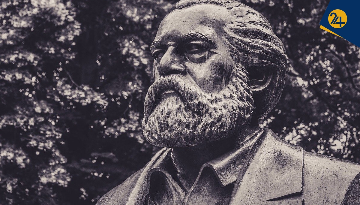 آموزش کاپیتال مارکس از فراز تپههای اوین | داستان یک کتاب عجیب آموزش کاپیتال مارکس از فراز تپههای اوین | داستان یک کتاب عجیب