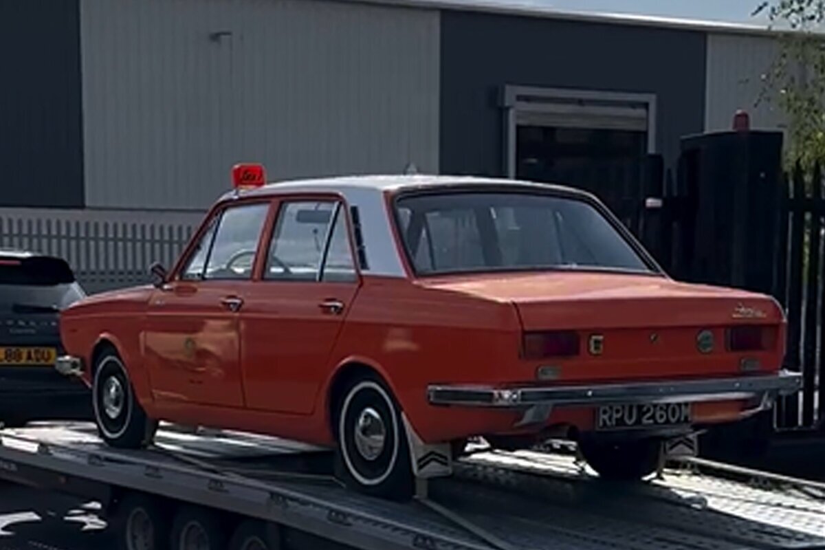 ببینید| اقدام جالب یک کلکسیونر ایرانی در آمریکا ببینید| اقدام جالب یک کلکسیونر ایرانی در آمریکا