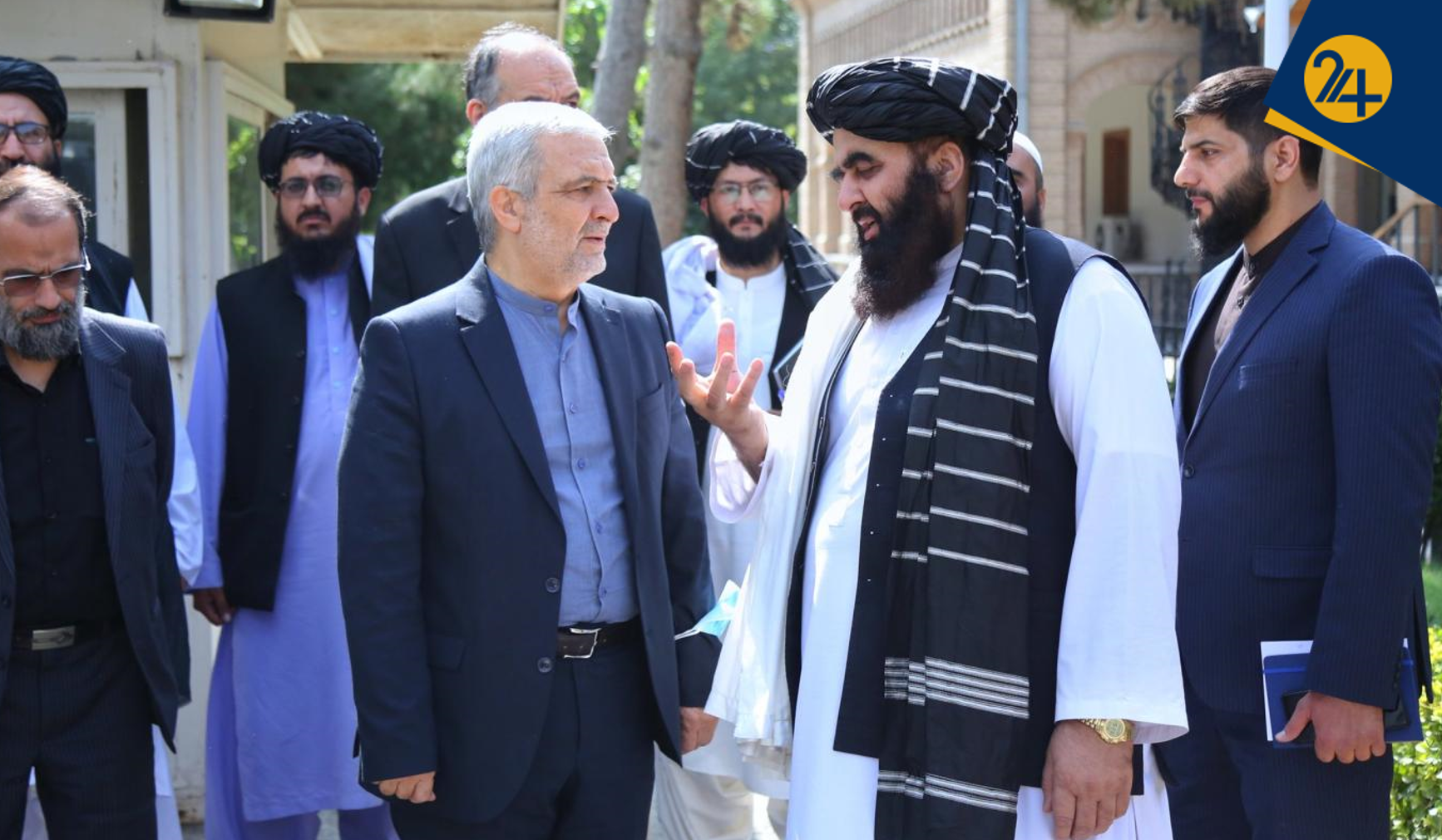 ماله ایران بر چهره هتاک طالبان | چرا حاکمیت نسبت به بیاحترامی نماینده طالبان به سرود ملی کشور بیتفاوت است؟ ماله ایران بر چهره هتاک طالبان | چرا حاکمیت نسبت به بیاحترامی نماینده طالبان به سرود ملی کشور بیتفاوت است؟