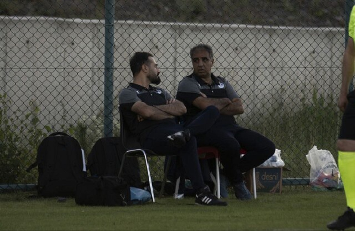 پزشک استقلال