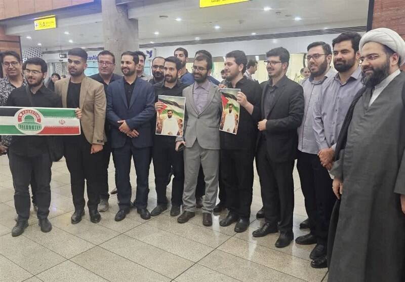 ببینید| «محمد خزایی» به ایران بازگشت ببینید| «محمد خزایی» به ایران بازگشت