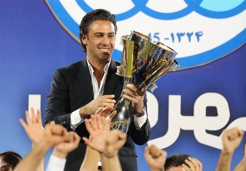 عکس| حمایت شاعر معروف از فرهاد مجیدی عکس| حمایت شاعر معروف از فرهاد مجیدی