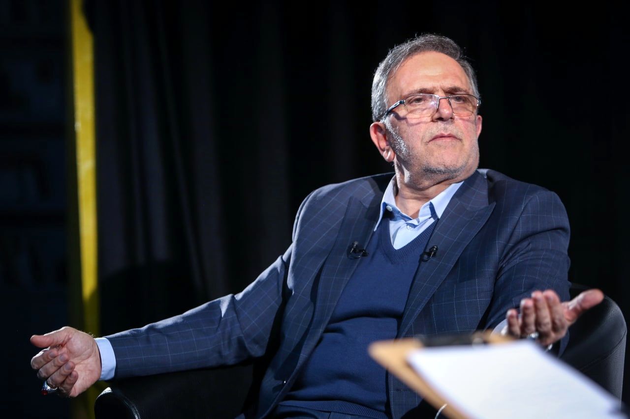 عصبانیت سیف از سوال یک خبرنگار درباره تغییر رئیس کل بانک مرکزی عصبانیت سیف از سوال یک خبرنگار درباره تغییر رئیس کل بانک مرکزی