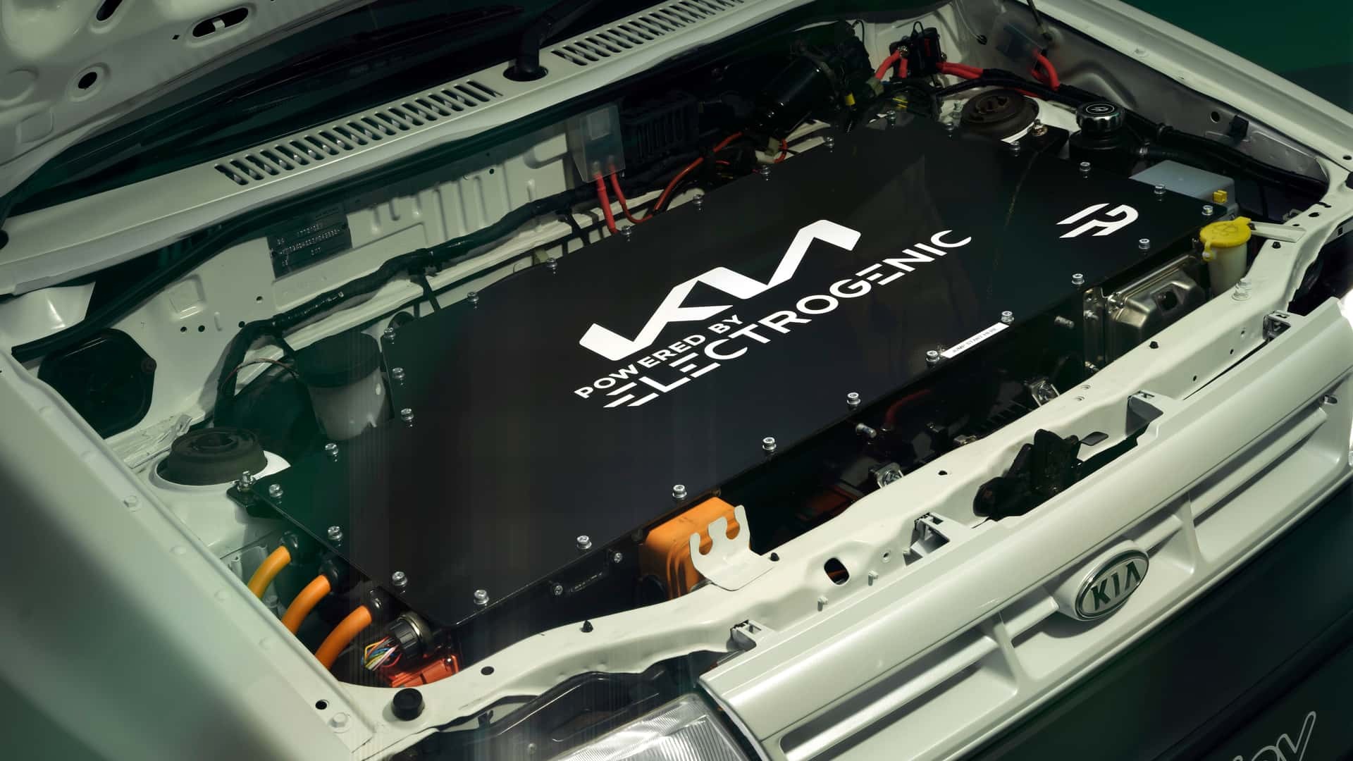 بازگشت پراید این بار با موتور برقی بازگشت پراید این بار با موتور برقی