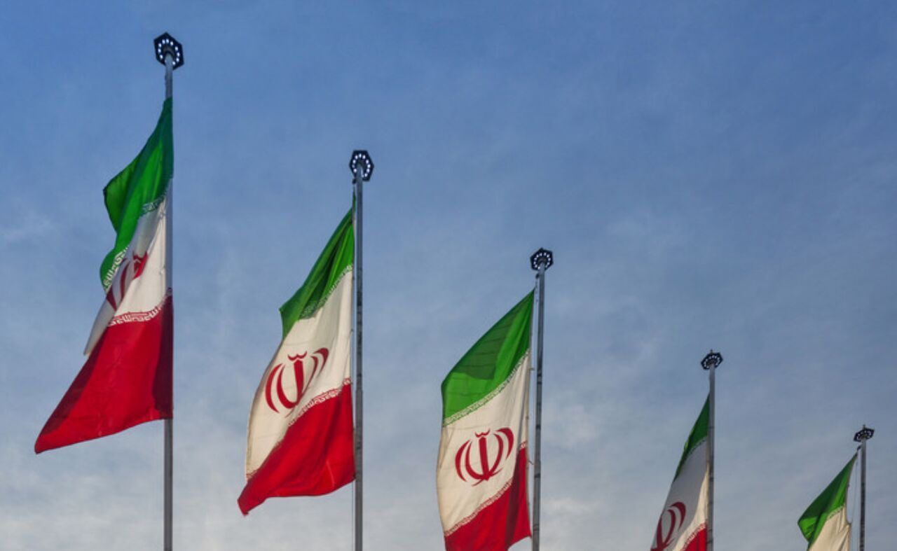 یک مقام ایرانی به راشا تودی: ایران با حمله به پالایشگاهها به حمله اسرائیل پاسخ خواهد داد یک مقام ایرانی به راشا تودی: ایران با حمله به پالایشگاهها به حمله اسرائیل پاسخ خواهد داد