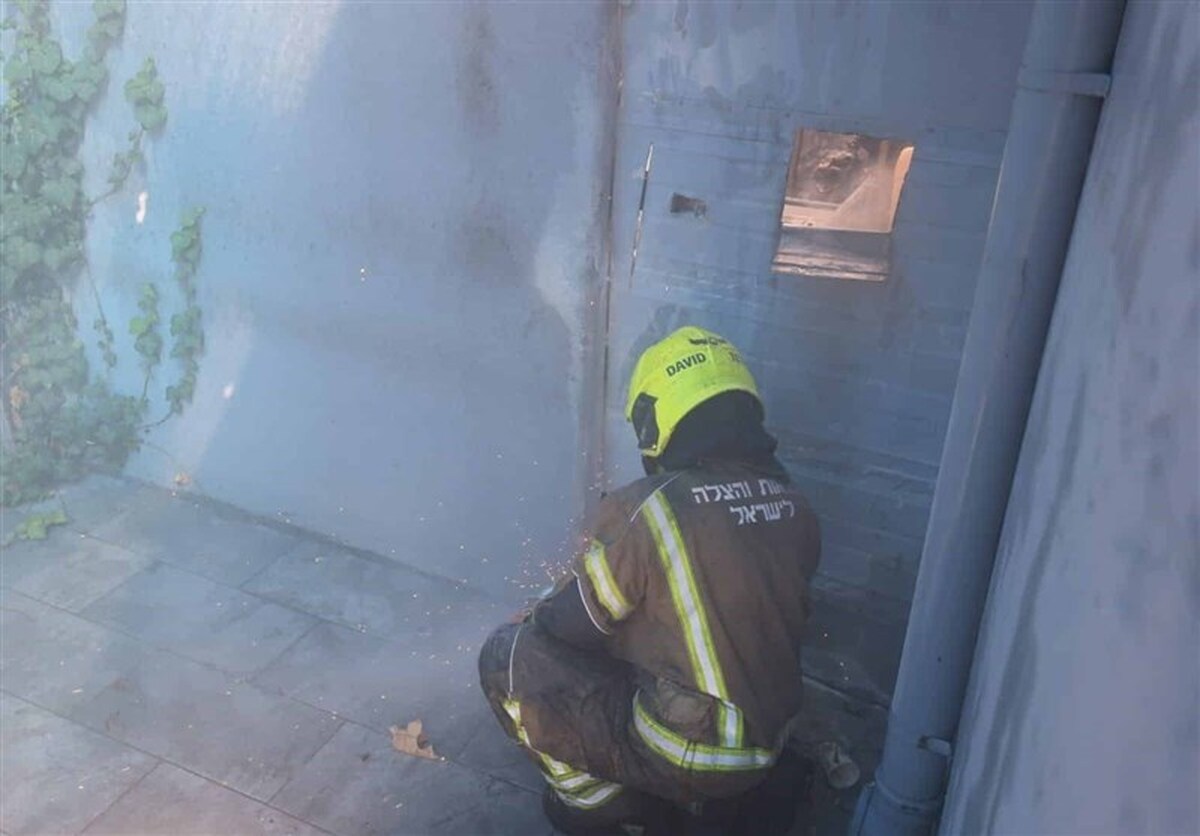 ببینید| آتش‌سوزی بزرگ در بازار آهن شادآباد تهران